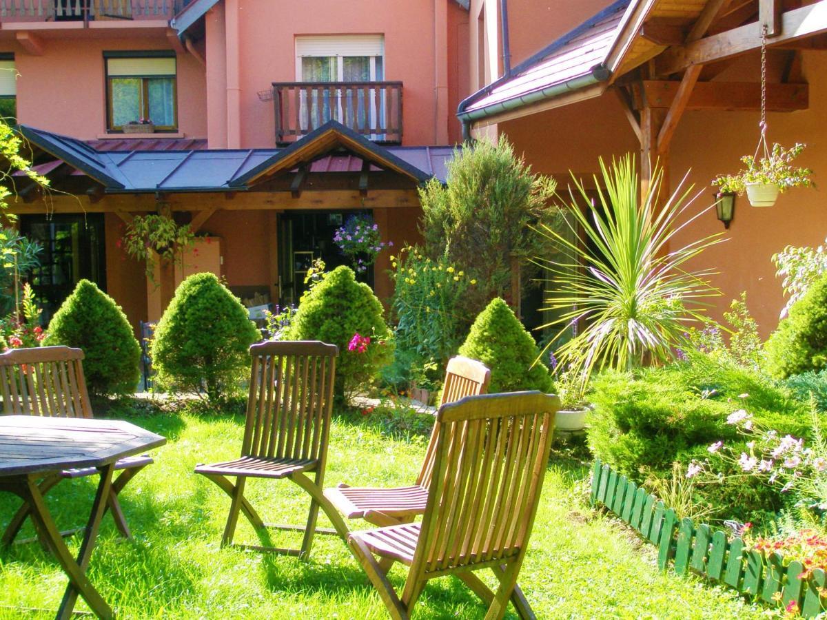 L'Auberge Des Gourmets Hotel Restaurant Le Vaudioux Экстерьер фото